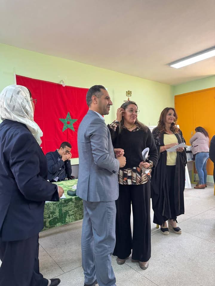 مكتب الروطاري الدولي بمكناس يقدم خدمات إنسانية لفائدة الأطفال الأيتام و أولياء الأمور في وضعية صعبة. مكتب الروطاري الدولي بمكناس يقدم خدمات إنسانية لفائدة الأطفال الأيتام و أولياء الأمور في وضعية صعبة.