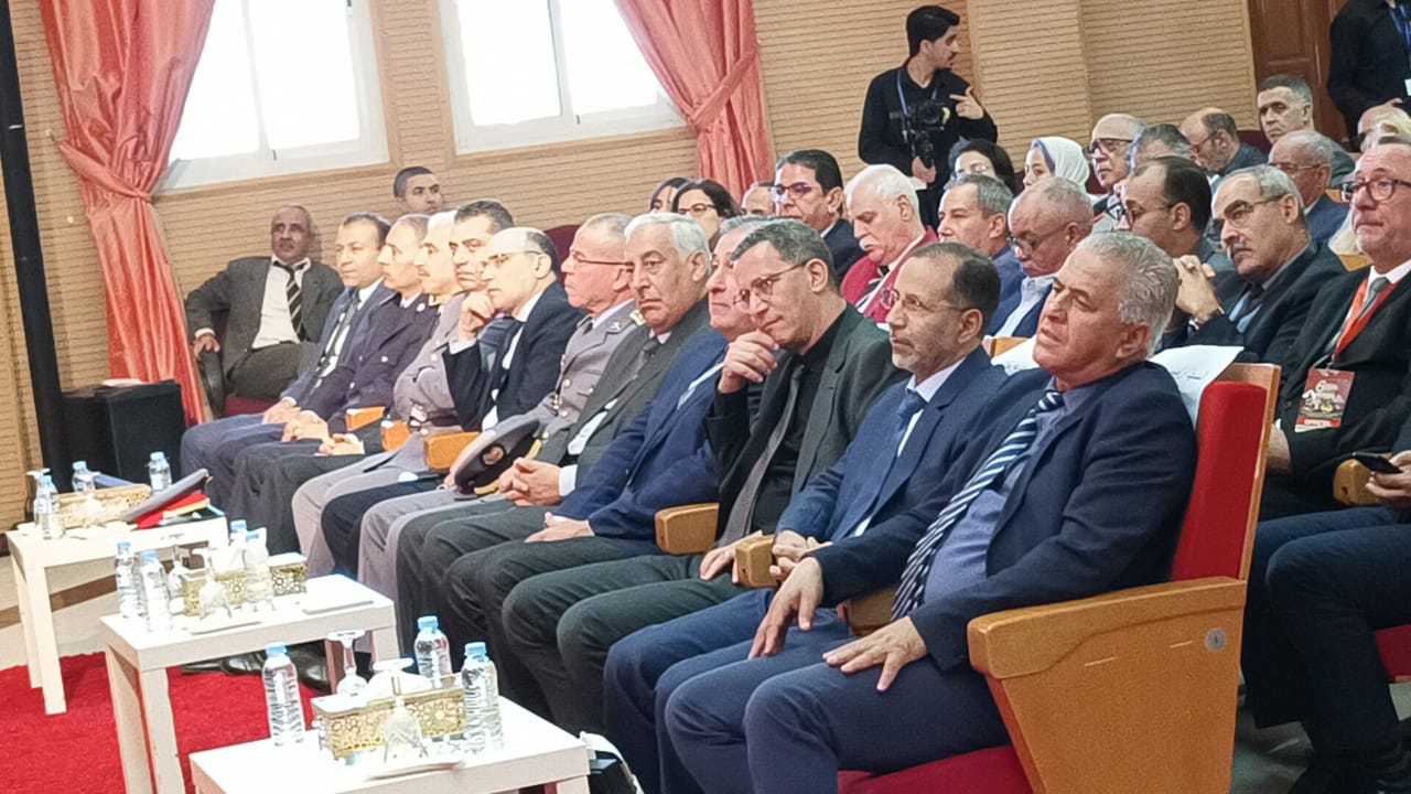 توصيات المنتدى الدولي للسياحة بمتابة خطة طريق الارتقاء بالسياحة بمكناس في افق 2030 توصيات المنتدى الدولي للسياحة بمتابة خطة طريق الارتقاء بالسياحة بمكناس في افق 2030