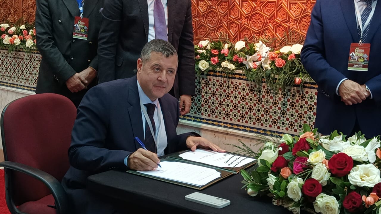 توصيات المنتدى الدولي للسياحة بمتابة خطة طريق الارتقاء بالسياحة بمكناس في افق 2030 توصيات المنتدى الدولي للسياحة بمتابة خطة طريق الارتقاء بالسياحة بمكناس في افق 2030