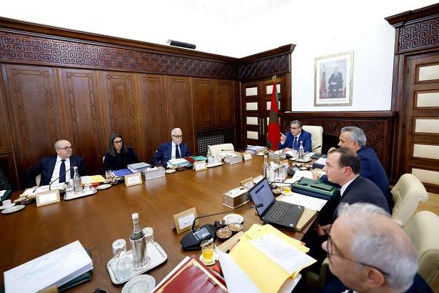 اللجنة الوطنية للاستثمار.. المصادقة على 56 مشروعا استثماريا بقيمة 134 مليار درهم اللجنة الوطنية للاستثمار.. المصادقة على 56 مشروعا استثماريا بقيمة 134 مليار درهم