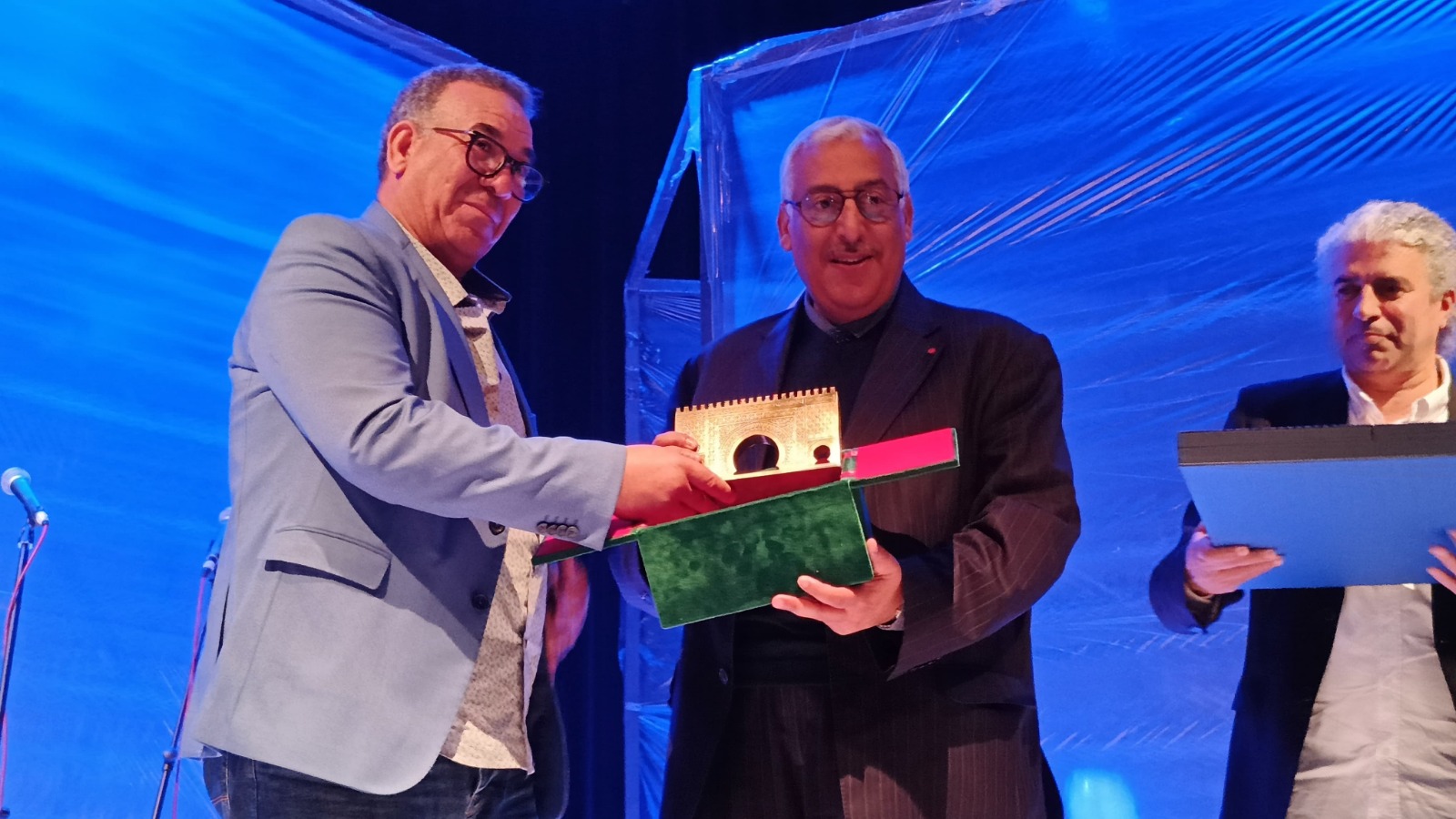 مهرجان مكناس للمسرح يفتتح نسخته الثالثة ويكرم الفنانين أبناء مدينة مكناس 