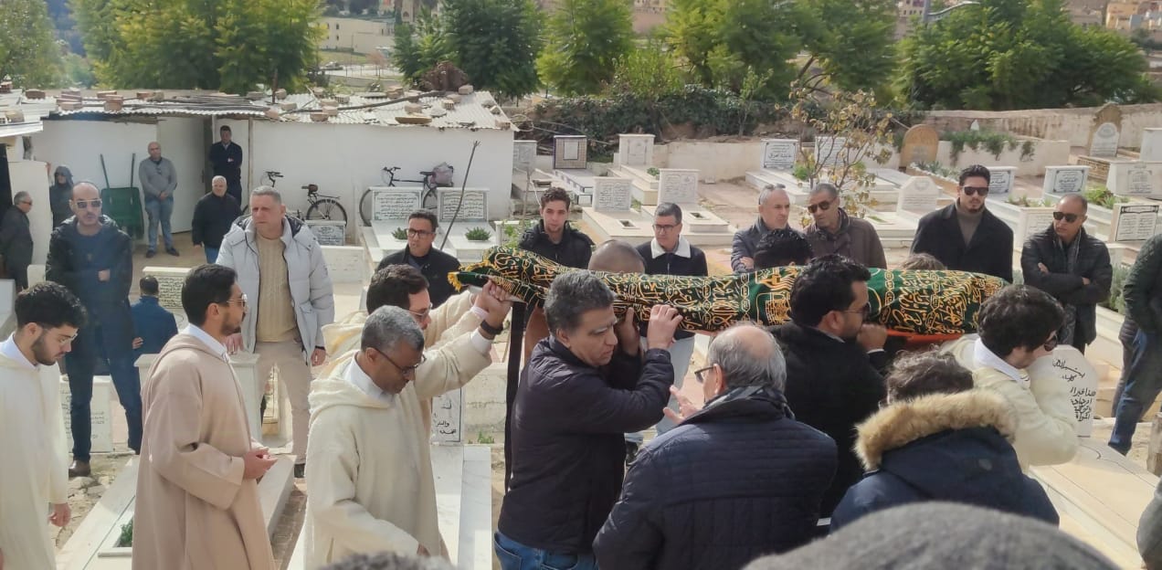 جواد الشامي يودع أهل مكناس في جنازة التأمت فيها كل أطياف القوى الحية وطنيا ومحليا جواد الشامي يودع أهل مكناس في جنازة التأمت فيها كل أطياف القوى الحية وطنيا ومحليا