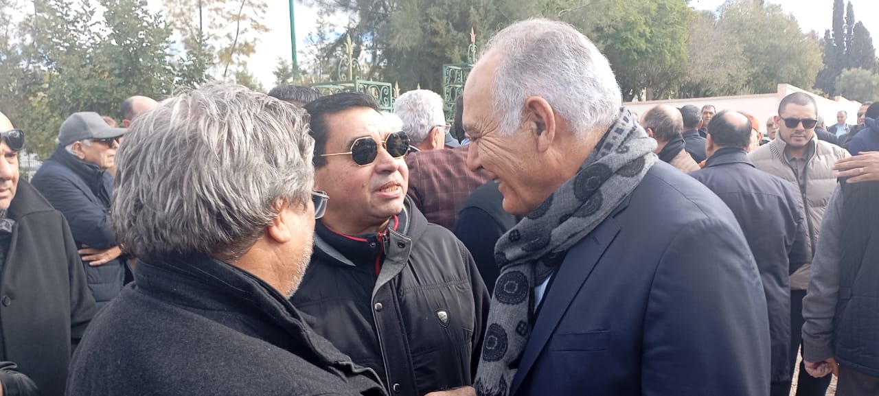 جواد الشامي يودع أهل مكناس في جنازة التأمت فيها كل أطياف القوى الحية وطنيا ومحليا جواد الشامي يودع أهل مكناس في جنازة التأمت فيها كل أطياف القوى الحية وطنيا ومحليا