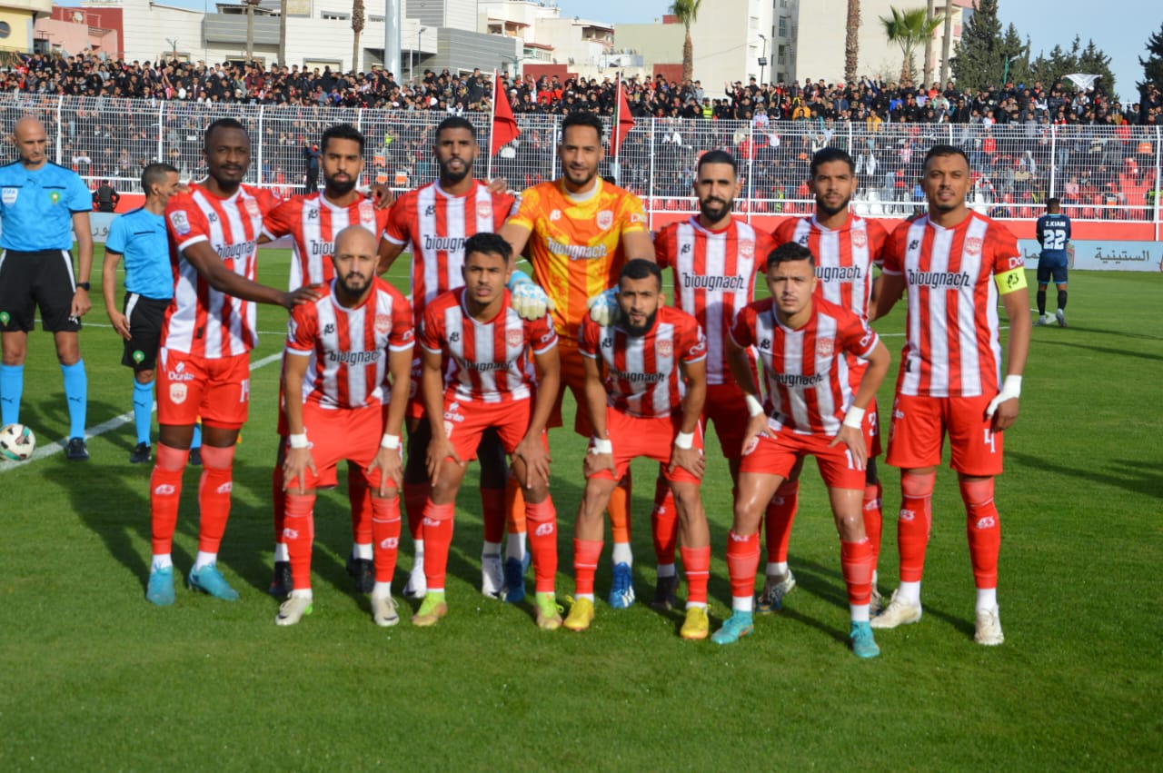 النادي المكناسي يفوز على اتحاد طنجة    صحبة مدربه  الجديد  جريندو