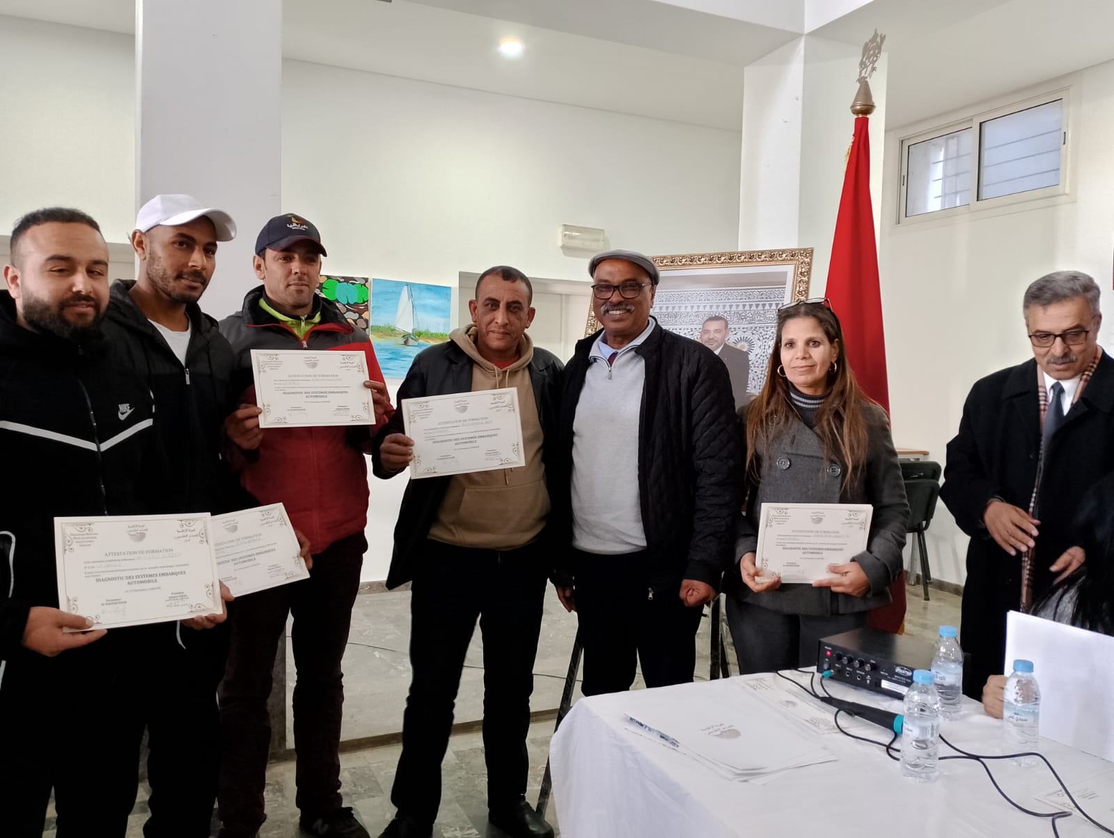 توزيع شواهد الدورة التكوينية المتخصصة في تشخيص أعطاب السيارات بالحاسوب