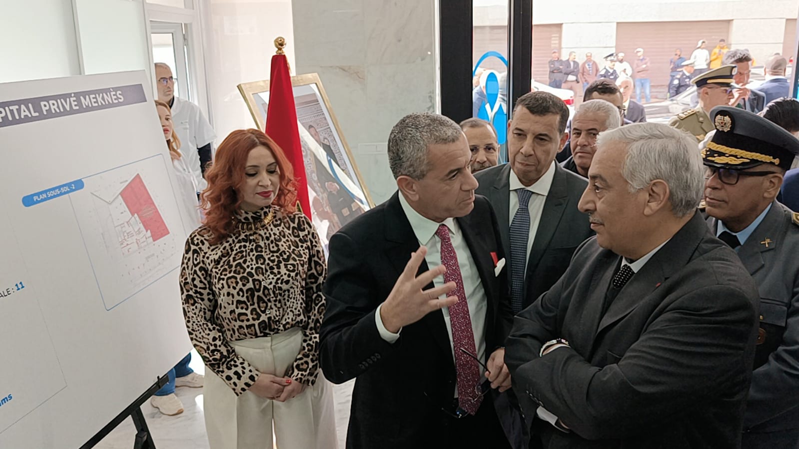 السيد عبد الغني الصبار عامل عمالة مكناس والمدير العام لمجموعة أكديطال، رشدي طالب، يفتتحان مصحة أكديطال الخاصة مكناس السيد عبد الغني الصبار عامل عمالة مكناس والمدير العام لمجموعة أكديطال، رشدي طالب، يفتتحان مصحة أكديطال الخاصة مكناس