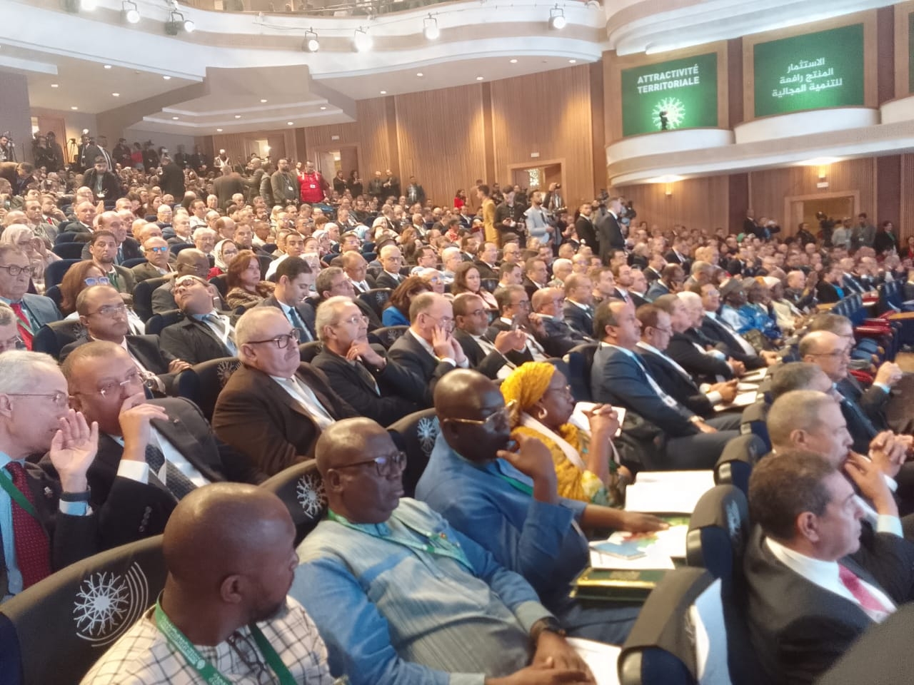 المناظرة الوطنية الثانية للجهوية المتقدمة بطنجة: الجلسات، الورشات والتوصيات الخاصة و العامة
