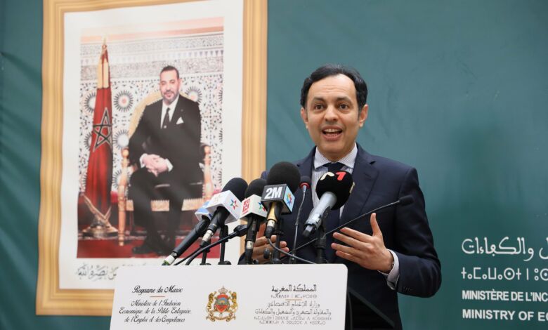 مشروع قانون الإضراب.. الحكومة مستعدة للقيام بـ “تعديلات جوهرية” استجابة لمطالب الشغيلة (السيد السكوري) مشروع قانون الإضراب.. الحكومة مستعدة للقيام بـ “تعديلات جوهرية” استجابة لمطالب الشغيلة (السيد السكوري)