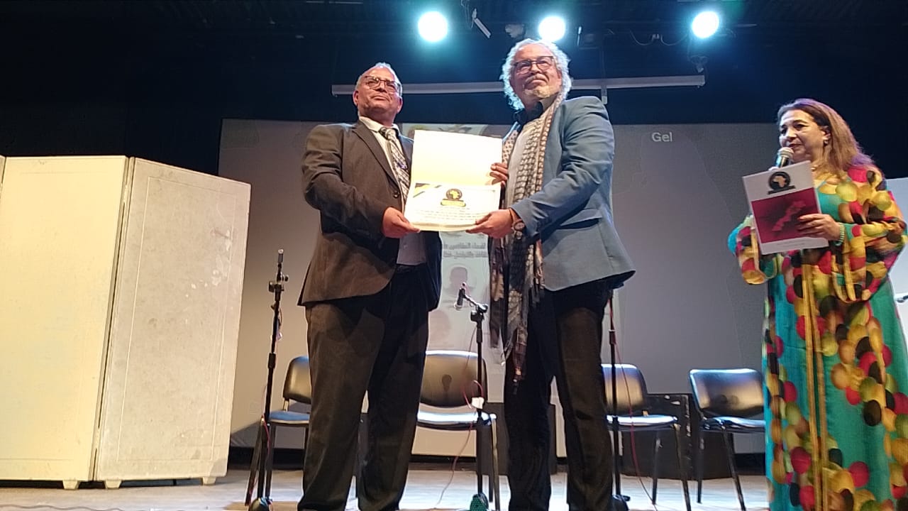 المنتدى المغربي الافريقي للتعاون الدولي ينظم حفلا فنيا بمناسبة الذكرى 81 لتقديم وثيقة المطالبة بالاستقلال المنتدى المغربي الافريقي للتعاون الدولي ينظم حفلا فنيا بمناسبة الذكرى 81 لتقديم وثيقة المطالبة بالاستقلال