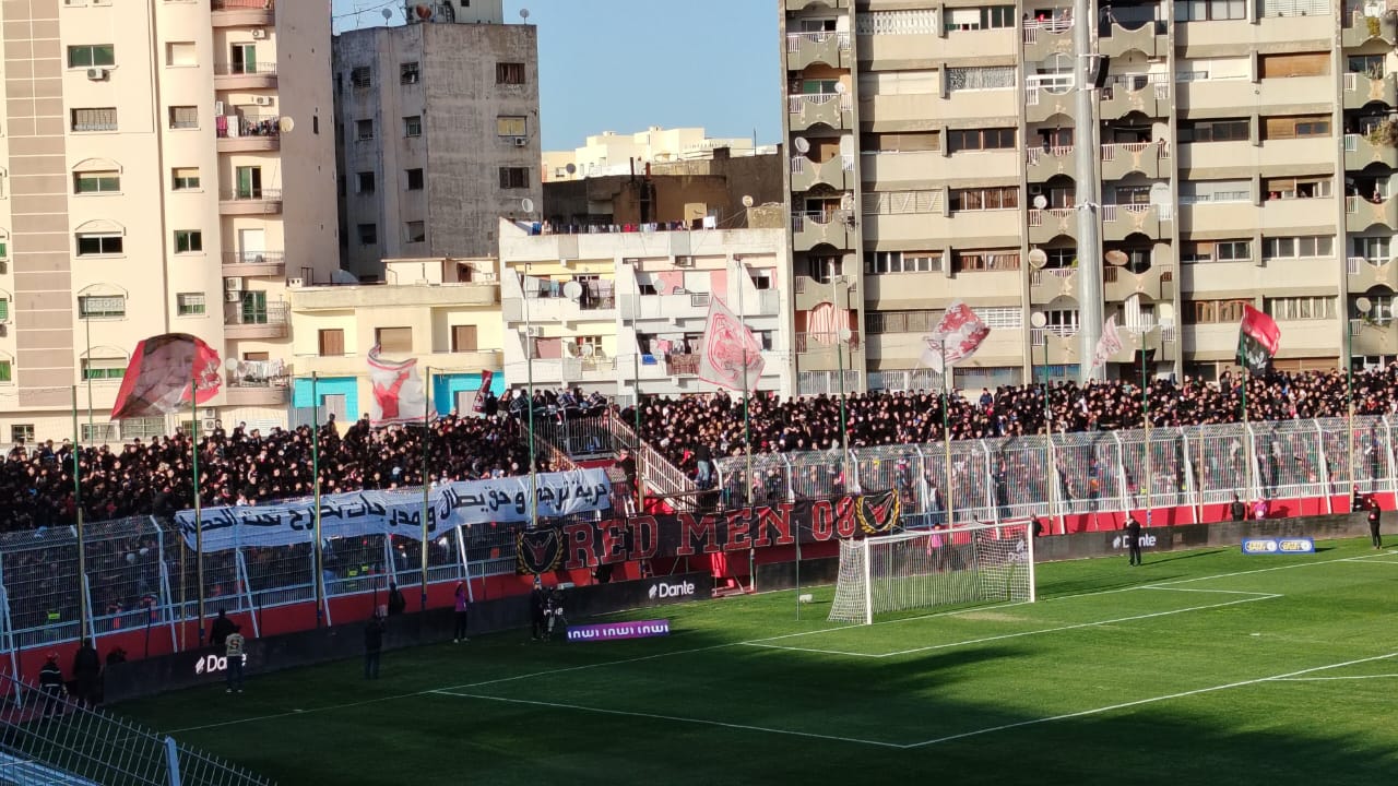 مباراة هتشكوكية الأطوار جمعت بين الكوديم والجيش الملكي. مباراة هتشكوكية الأطوار جمعت بين الكوديم والجيش الملكي.