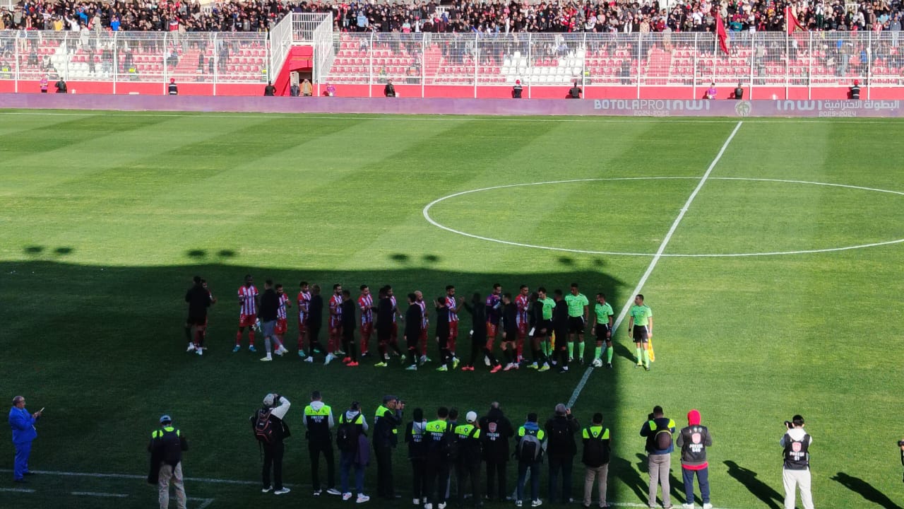 مباراة هتشكوكية الأطوار جمعت بين الكوديم والجيش الملكي.