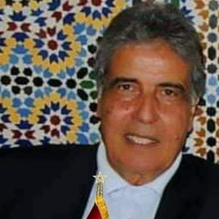 لاعبون دوليون من مكناس يتحدثون عن قرعة الكاس الافريقية 35 وحظوظ المنتخب الوطني للظفر باللقب لاعبون دوليون من مكناس يتحدثون عن قرعة الكاس الافريقية 35 وحظوظ المنتخب الوطني للظفر باللقب