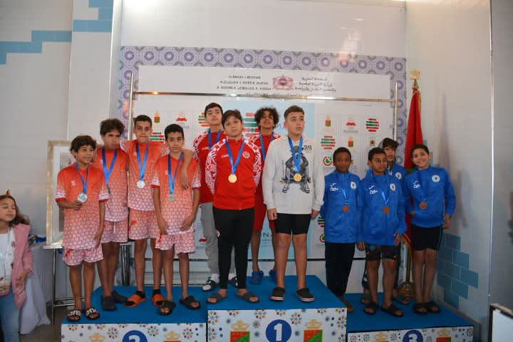 فوز النادي المكناسي بالبطولة الشتوية للسباحة شبان بمراكش مؤشر قوي على عودة معانقة الألقاب فوز النادي المكناسي بالبطولة الشتوية للسباحة شبان بمراكش مؤشر قوي على عودة معانقة الألقاب