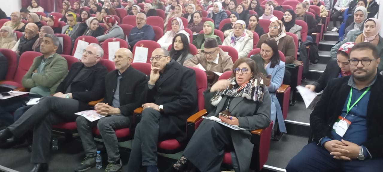 يوم دراسي نظمته الجمعية الإسماعيلية للتكوين والبحث العلمي اخصائيون وخبراء يكشفون بمكناس عن مستجدات علاج السرطان يوم دراسي نظمته الجمعية الإسماعيلية للتكوين والبحث العلمي اخصائيون وخبراء يكشفون بمكناس عن مستجدات علاج السرطان