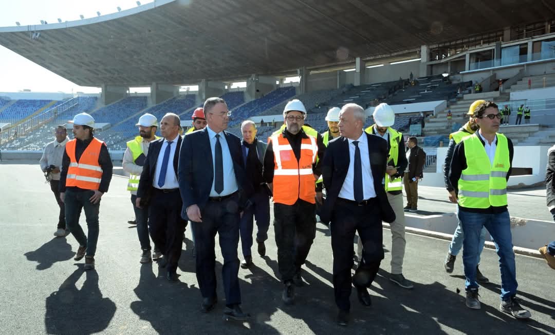 المركب الرياضي محمد الخامس بالدار البيضاء سيفتتح أبوابه في حلة جديدة تليق بتاريخ هذه المعلمة الكروية (السيد لقجع)