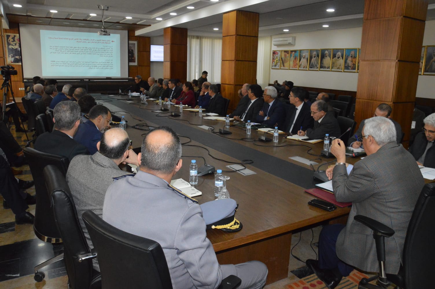 عامل عمالة مكناس السيد عبدالغني الصبار يعقد اجتماعا موسعا مع رؤساء المصالح استعدادا لرمضان المبارك (بلاغ صحفي) عامل عمالة مكناس السيد عبدالغني الصبار يعقد اجتماعا موسعا مع رؤساء المصالح استعدادا لرمضان المبارك (بلاغ صحفي)