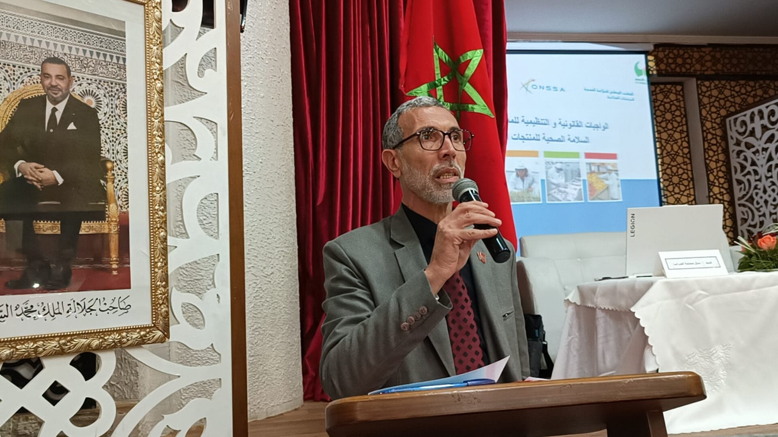 أرباب قاعات الحفلات يلتئمون بمكناس في لقائهم التواصلي الخامس ويطالبون بوضع إطار قانوني لعملهم كقطاع قائم الذات أرباب قاعات الحفلات يلتئمون بمكناس في لقائهم التواصلي الخامس ويطالبون بوضع إطار قانوني لعملهم كقطاع قائم الذات