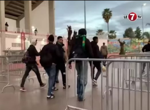 نجاح كبير للسلطات الأمنية بمكناس في تنظيم مجريات مباراة قمة بين الرجاء البيضاوي والنادي المكناسي