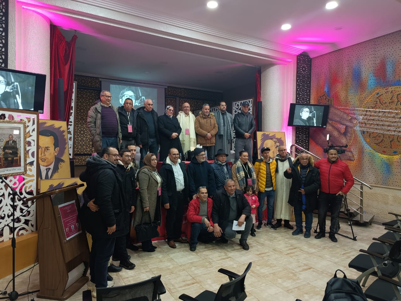 مكناس  الاتحاد الاشتراكي للقوات الشعبية فرع حمرية                                            تنظيم ندوة مكناس الى اين الوضع الصحي نموذجا