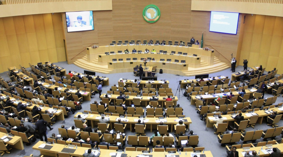 مجلس السلم والأمن.. المغرب يؤكد على ضرورة مواكبة البلدان التي تمر بمرحلة انتقال سياسي لتسريع عودتها إلى الاتحاد الإفريقي