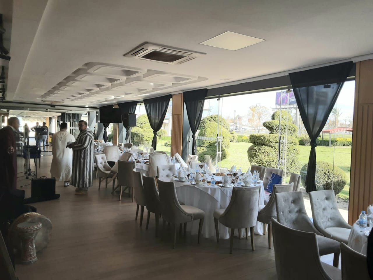 إفطار جماعي و أمسية رمضانية دينية ينظمها مركز المصاحبة وإعادة الإدماج لفائدة نزلاء مركز حماية الطفولة بمكناس إفطار جماعي و أمسية رمضانية دينية ينظمها مركز المصاحبة وإعادة الإدماج لفائدة نزلاء مركز حماية الطفولة بمكناس