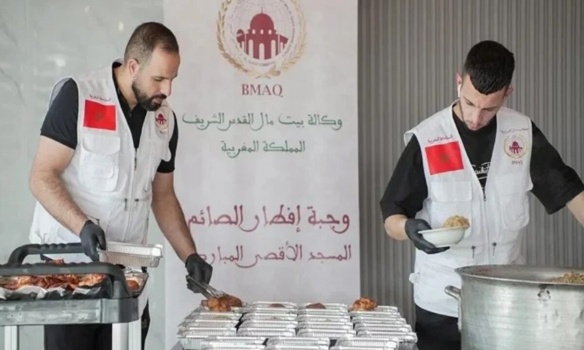 وكالة بيت مال القدس الشريف تواصل توزيع الحصص الغذائية اليومية لفائدة العائلات الفلسطينية