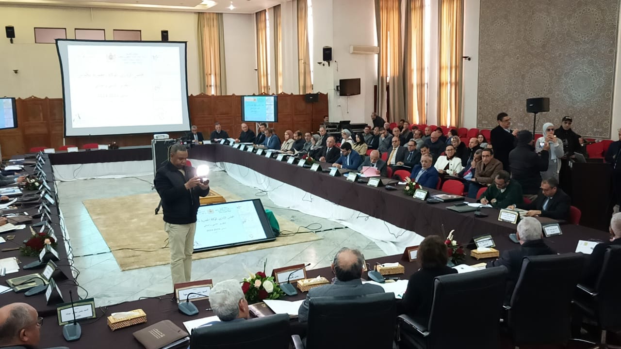 خلال اشغال الدورة 20 للمجلس الإداري للوكالة الحضرية بمكناس.. دعوة المشاركين لتحيين الترسانة القانونية وتصاميم التهيئة وتبسيط مساطر تسليم الرخص خلال اشغال الدورة 20 للمجلس الإداري للوكالة الحضرية بمكناس.. دعوة المشاركين لتحيين الترسانة القانونية وتصاميم التهيئة وتبسيط مساطر تسليم الرخص