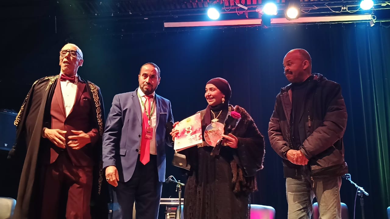 تكريمات وازنة للمرأة المكناسية واحتفال بهيج في ليلة ربانية من تنظيم جمعية مكناس للتراث.