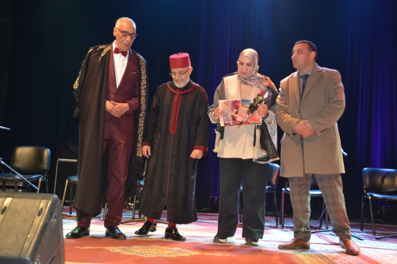 تكريمات وازنة للمرأة المكناسية واحتفال بهيج في ليلة ربانية من تنظيم جمعية مكناس للتراث.