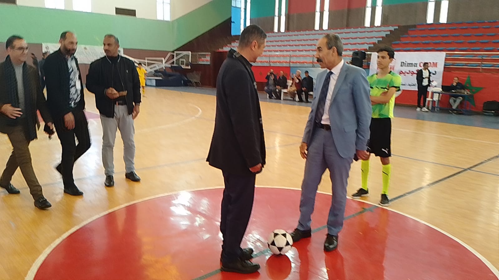 الفيدرالية الإقليمية لجمعيات الآباء و الأمهات وأولياء الامور بمكناس تنظم دوري ذ.محبوب المهدي. الفيدرالية الإقليمية لجمعيات الآباء و الأمهات وأولياء الامور بمكناس تنظم دوري ذ.محبوب المهدي.