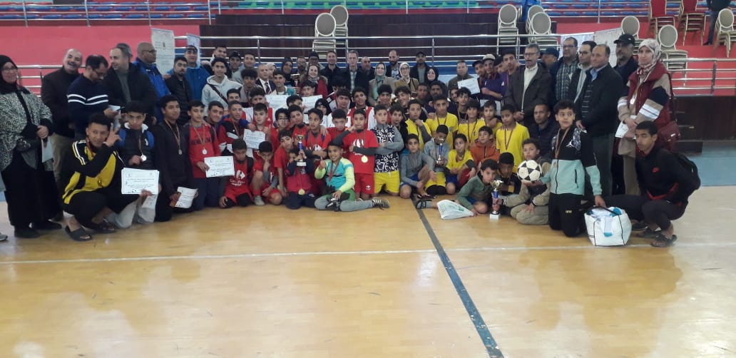 الفيدرالية الإقليمية لجمعيات الآباء و الأمهات وأولياء الامور بمكناس تنظم دوري ذ.محبوب المهدي. الفيدرالية الإقليمية لجمعيات الآباء و الأمهات وأولياء الامور بمكناس تنظم دوري ذ.محبوب المهدي.