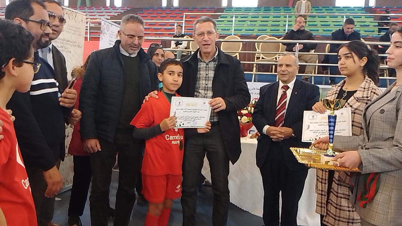 الفيدرالية الإقليمية لجمعيات الآباء و الأمهات وأولياء الامور بمكناس تنظم دوري ذ.محبوب المهدي. الفيدرالية الإقليمية لجمعيات الآباء و الأمهات وأولياء الامور بمكناس تنظم دوري ذ.محبوب المهدي.