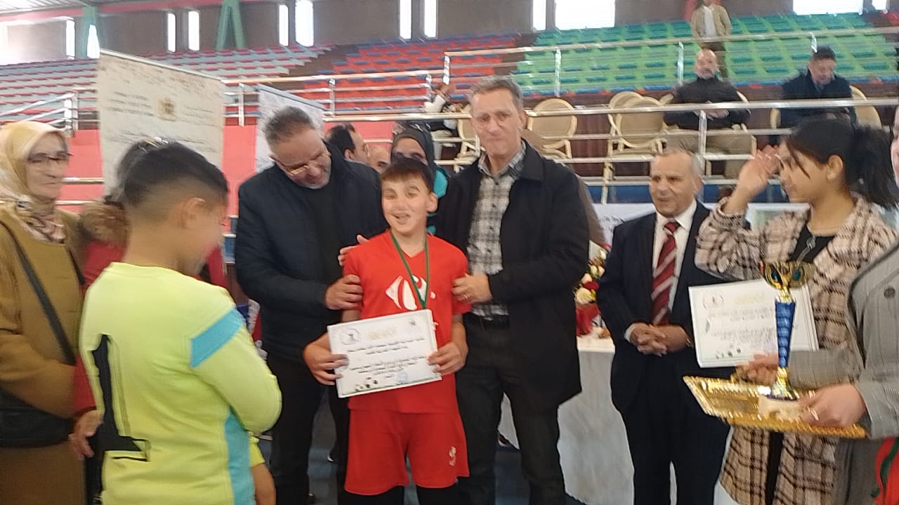 الفيدرالية الإقليمية لجمعيات الآباء و الأمهات وأولياء الامور بمكناس تنظم دوري ذ.محبوب المهدي. الفيدرالية الإقليمية لجمعيات الآباء و الأمهات وأولياء الامور بمكناس تنظم دوري ذ.محبوب المهدي.