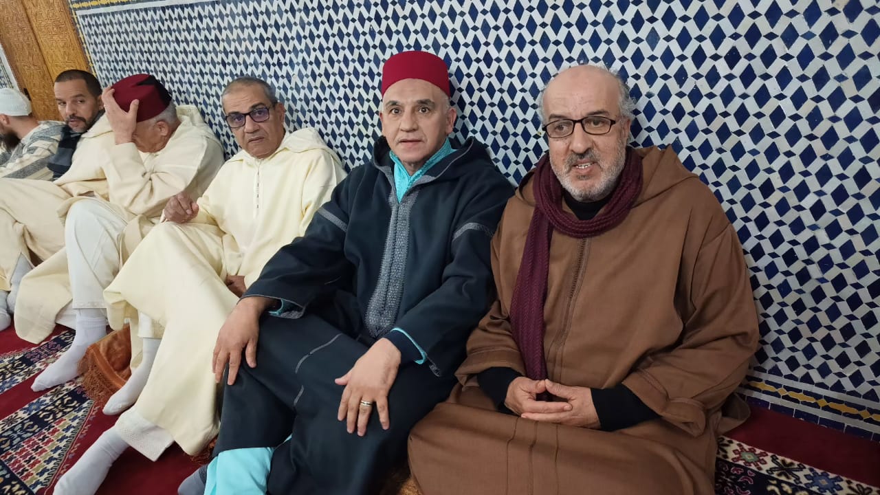 عامل عمالة مكناس يترأس بمسجد ” الكبير بالمدينة القديمة” حفلا دينيا إحياء لليلة القدر المباركة عامل عمالة مكناس يترأس بمسجد ” الكبير بالمدينة القديمة” حفلا دينيا إحياء لليلة القدر المباركة