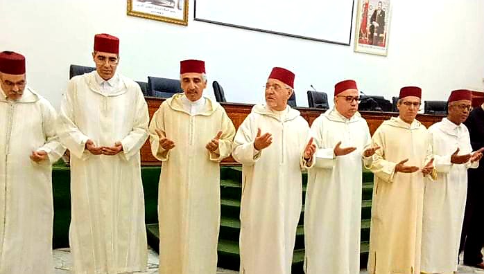 عامل عمالة مكناس يحيي حفل ديني كبير بمكناس ترحما على سلاطين وملوك الدولة العلوية الشريفة عامل عمالة مكناس يحيي حفل ديني كبير بمكناس ترحما على سلاطين وملوك الدولة العلوية الشريفة