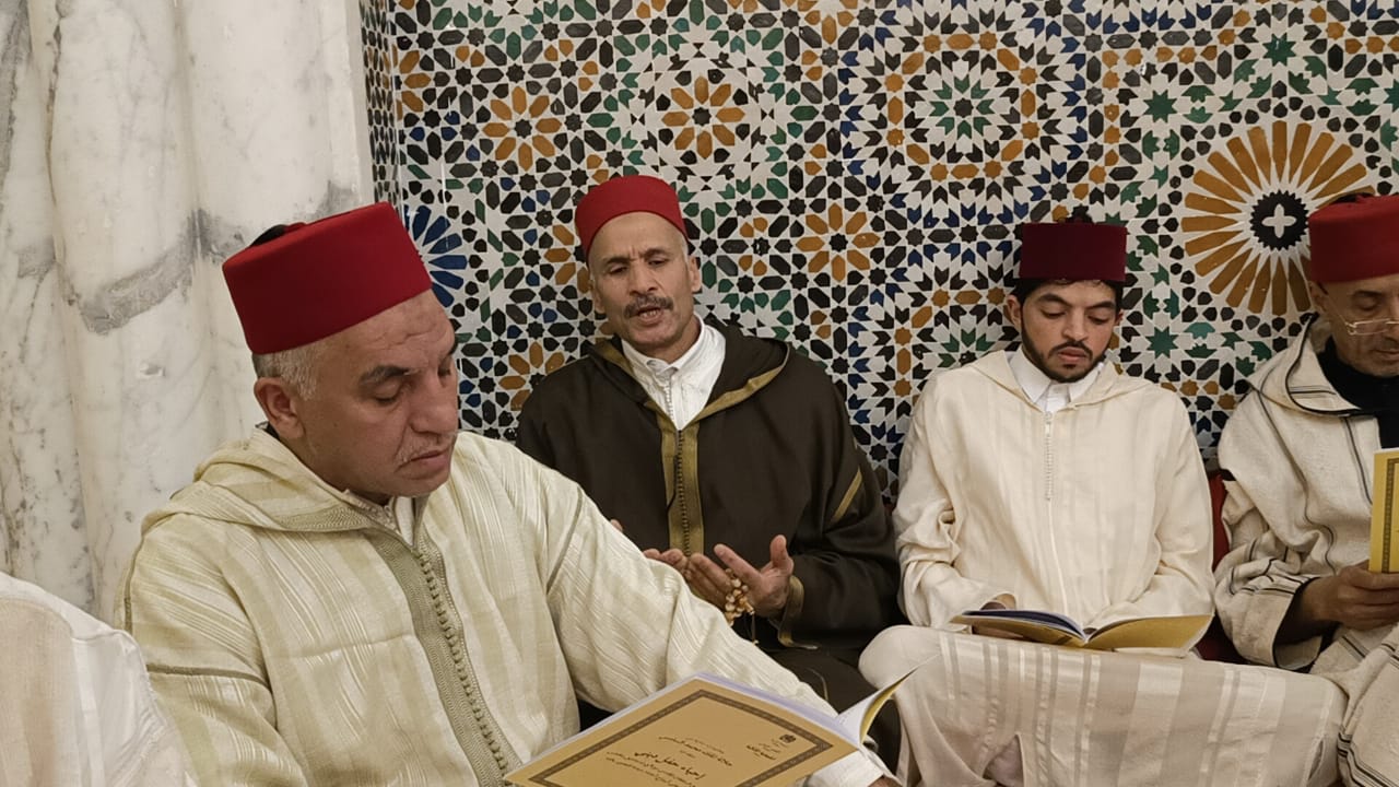 عامل عمالة مكناس يحيي حفل ديني كبير بمكناس ترحما على سلاطين وملوك الدولة العلوية الشريفة عامل عمالة مكناس يحيي حفل ديني كبير بمكناس ترحما على سلاطين وملوك الدولة العلوية الشريفة