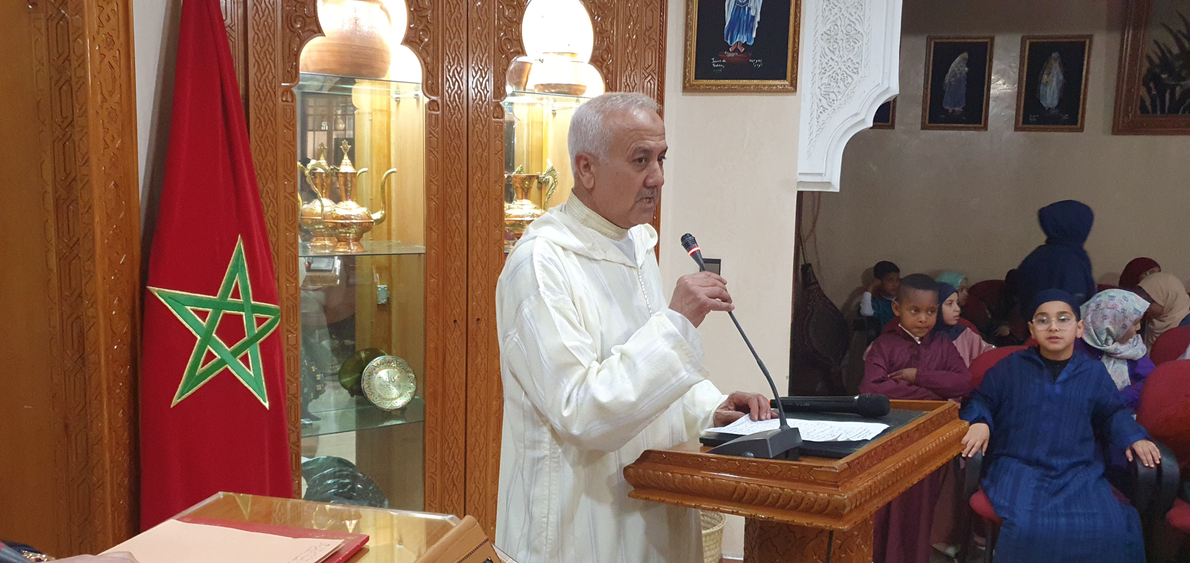 جمعية أسوار العاصمة الإسماعيلية للثقافة و البيئة و التنمية و التضامن بمكناس تنظم حفلا دينيا احتفاءا بليلة القدر المباركة جمعية أسوار العاصمة الإسماعيلية للثقافة و البيئة و التنمية و التضامن بمكناس تنظم حفلا دينيا احتفاءا بليلة القدر المباركة