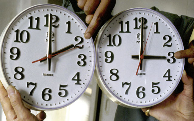 هذا موعد رجوع المغرب إلى الساعة الإضافية