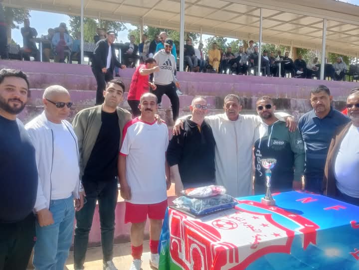 تكريم اللاعب حميد الملقب تكريم اللاعب حميد الملقب