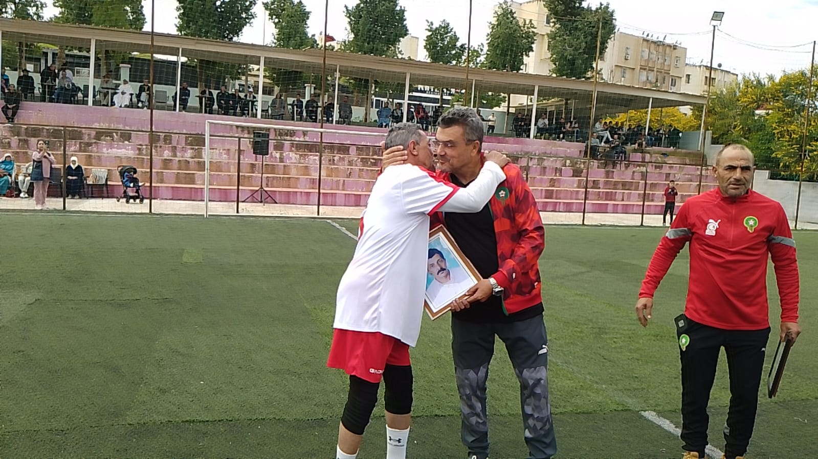 تكريم اللاعب حميد الملقب تكريم اللاعب حميد الملقب