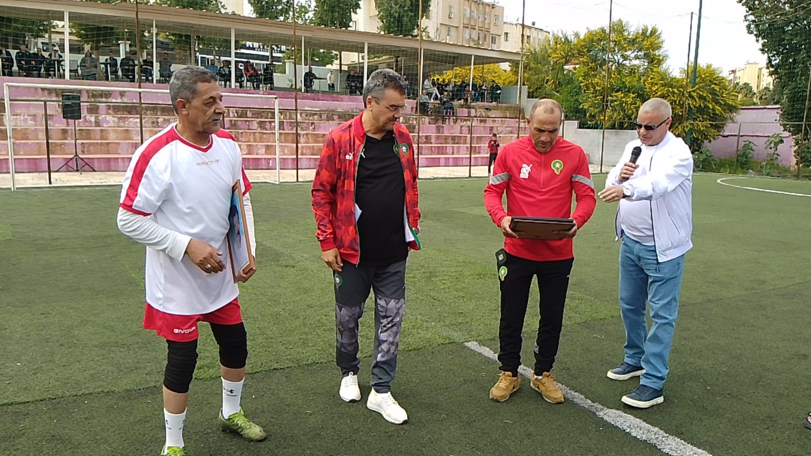 تكريم اللاعب حميد الملقب تكريم اللاعب حميد الملقب