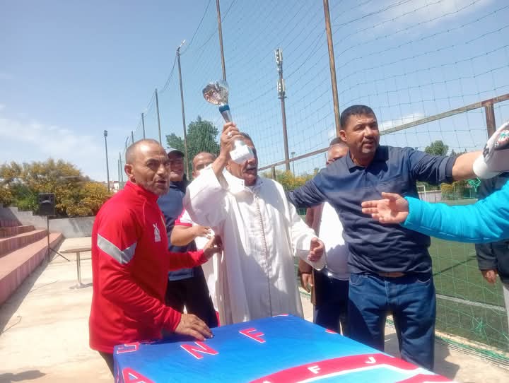 تكريم اللاعب حميد الملقب تكريم اللاعب حميد الملقب