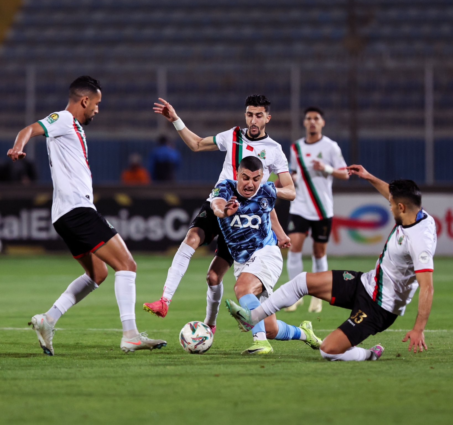 ربع نهائي بطولة دوري أبطال إفريقيا (ذهاب) .. الجيش الملكي ينهزم بالقاهرة أمام بيراميدز المصري ب (4-1)