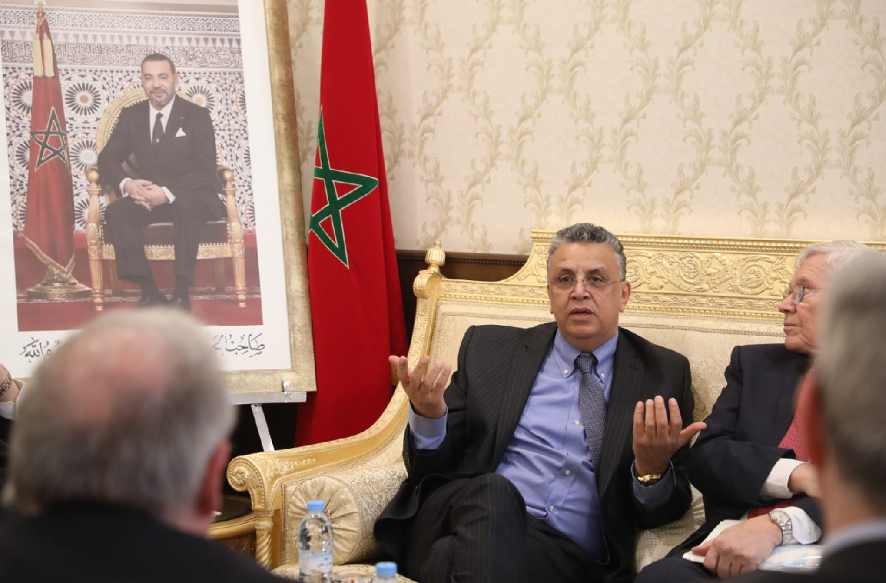 التعاون بين الموثقين المغاربة والفرنسيين محور مباحثات السيد وهبي مع أعضاء بالمعهد الدولي لتاريخ التوثيق التعاون بين الموثقين المغاربة والفرنسيين محور مباحثات السيد وهبي مع أعضاء بالمعهد الدولي لتاريخ التوثيق