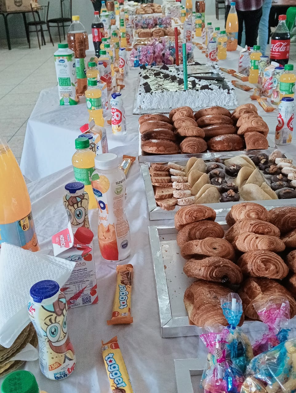 حفل خيري لفائدة أطفال المركز التربوي لدار رعاية الأيتام بمكناس للاحتفال بعيد الفطر السعيد حفل خيري لفائدة أطفال المركز التربوي لدار رعاية الأيتام بمكناس للاحتفال بعيد الفطر السعيد