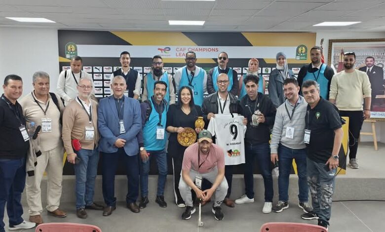 الجسم الصحفي الرياضي في مكناس وفاس يكرم دنيا سراج ومحمد الشرع الجسم الصحفي الرياضي في مكناس وفاس يكرم دنيا سراج ومحمد الشرع