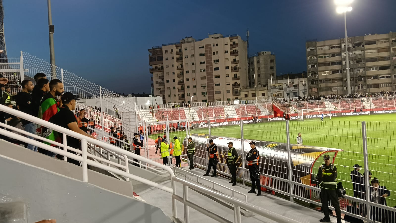 الأدوار الأمنية الكبرى في تأمين مباراة الجيش لكرة القدم والفريق المصري بيراميدز. الأدوار الأمنية الكبرى في تأمين مباراة الجيش لكرة القدم والفريق المصري بيراميدز.