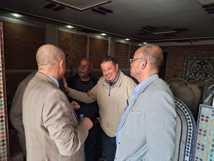 وفد من غرفة الصناعة التقليدية لجهة فاس مكناس يقوم بزيارة عمل للحي الحرفي الرميكة قصد للإطلاع على مختلف الورشات