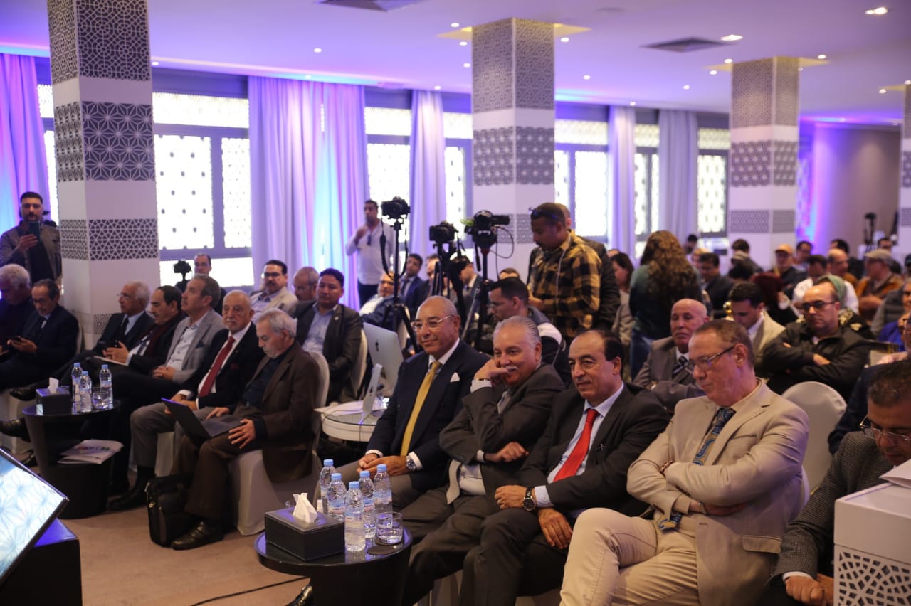 حوار وزير العدل السابق محمد مشيشي العلمي وقيدوم الناشرين محمد عبدالرحمان برادة خلال ندوة نظمتها الفيدرالية المغربية لناشري الصحف حوار وزير العدل السابق محمد مشيشي العلمي وقيدوم الناشرين محمد عبدالرحمان برادة خلال ندوة نظمتها الفيدرالية المغربية لناشري الصحف