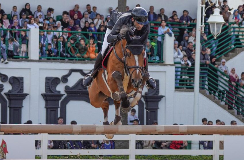 المباراة الرسمية للقفز على الحواجز بتطوان : الفارس عبد السلام بناني سميرس يفوز بالجائزة الكبرى لصاحب الجلالة الملك محمد السادس